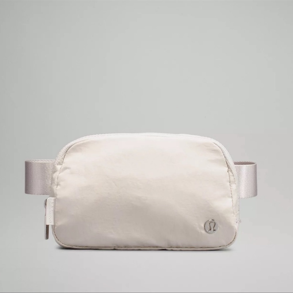 Lululemon Everywhere Belt Bag White Opal